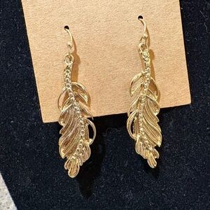 Elegant Gold Feather Earrings
